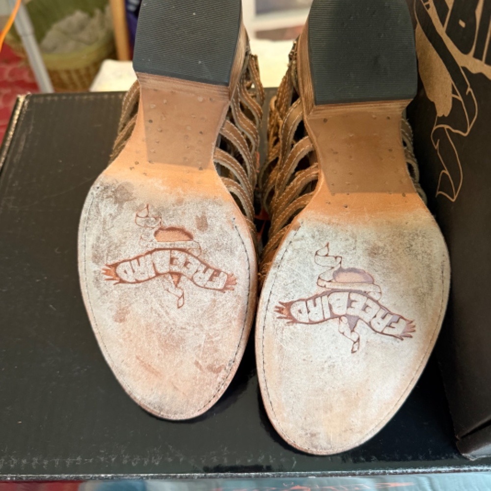 Freebird Galileo Sandals size 9 tan - Picture 8 of 9